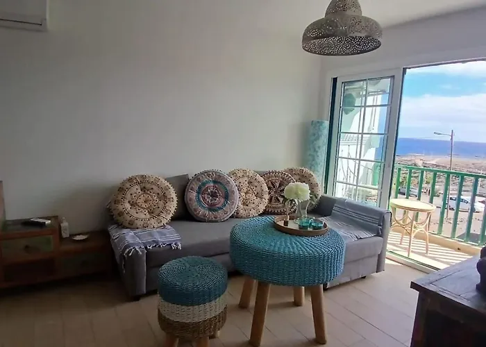 Frente Al Mar En Abrigos * 阿布里斯