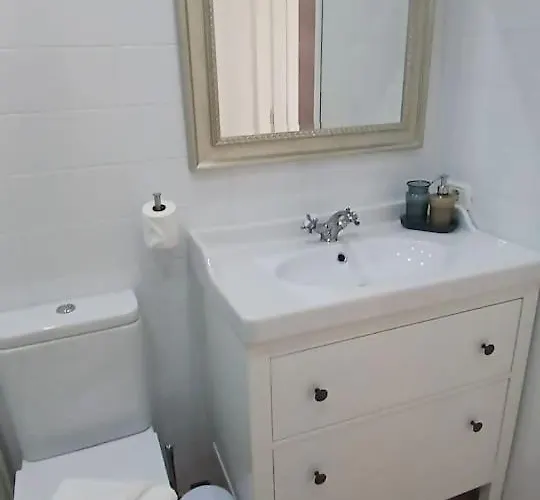 Frente Al Mar En Abrigos * Los Abrigos